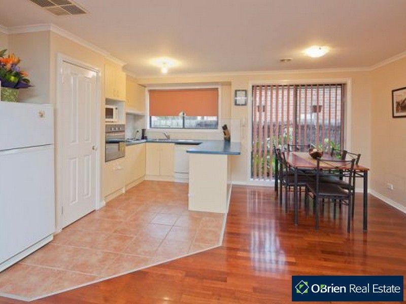 1 Alberton Drive, Cranbourne West VIC 3977