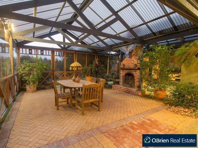 85 Roslyn Road, Cranbourne South VIC 3977