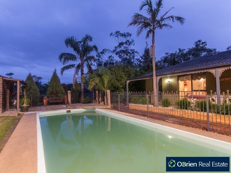 85 Roslyn Road, Cranbourne South VIC 3977