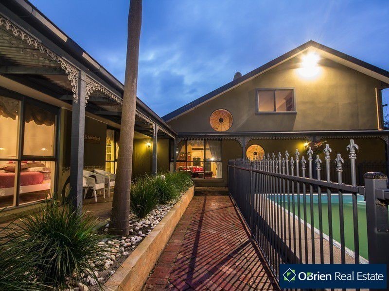 85 Roslyn Road, Cranbourne South VIC 3977