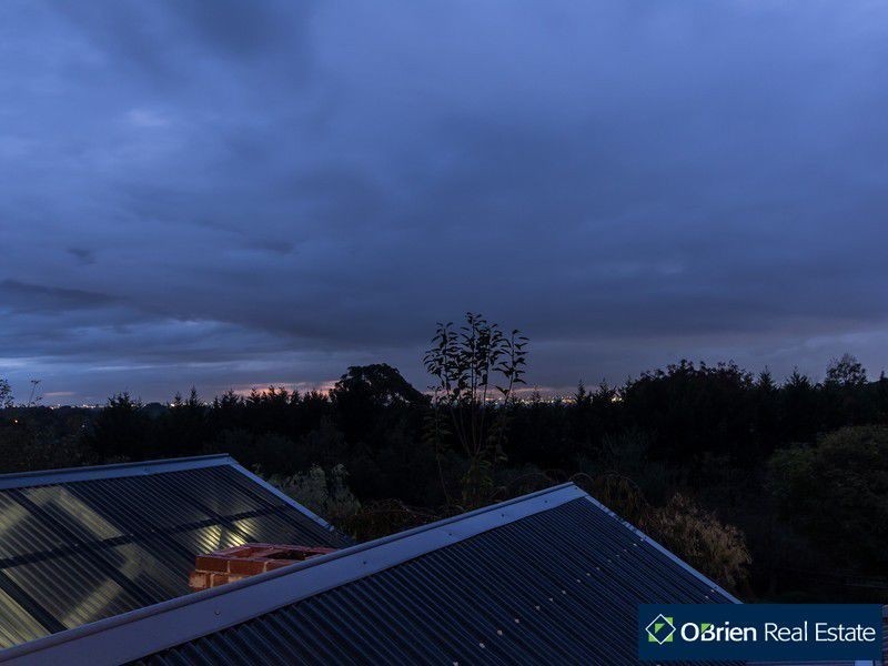 85 Roslyn Road, Cranbourne South VIC 3977