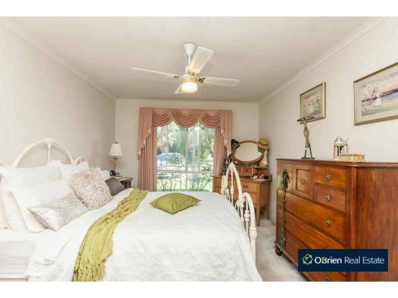 2 Sinatra Way, Cranbourne VIC 3977