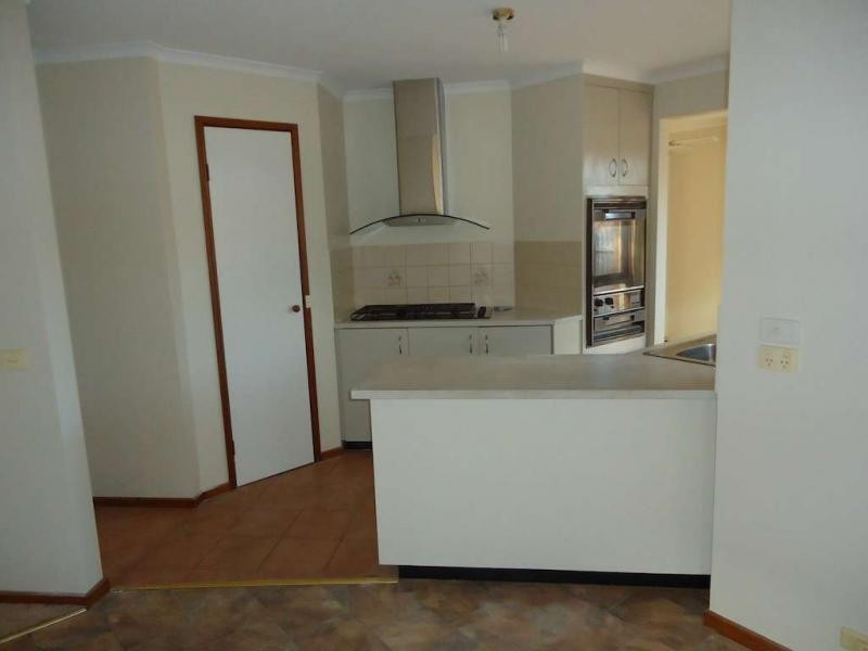 1/108 Mansfield Street, Berwick VIC 3806