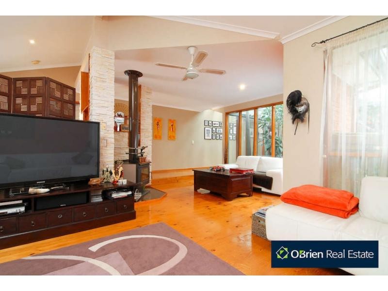 7 Diamond Court, Narre Warren North VIC 3804