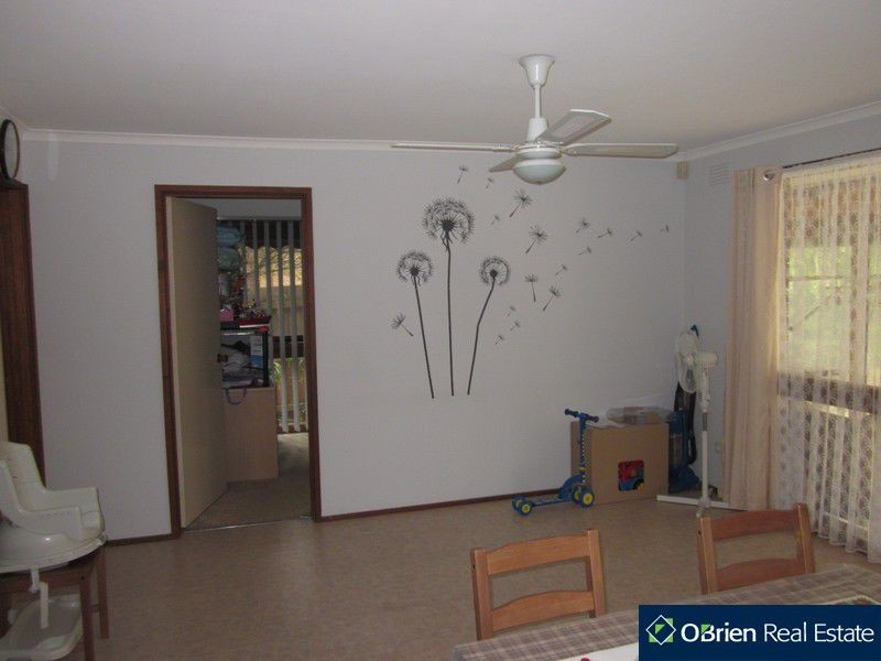 30 Mahon Crescent, Narre Warren VIC 3805