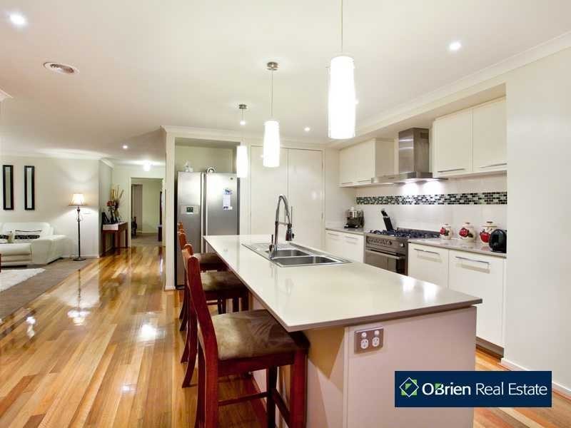 3 Sheffield Court, Narre Warren South VIC 3805