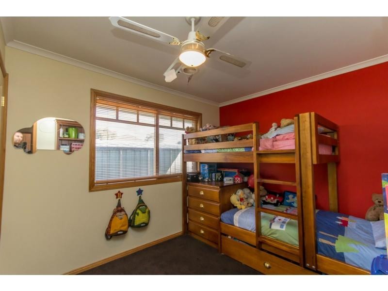 5 Darcy Niland Crescent, Lynbrook VIC 3975