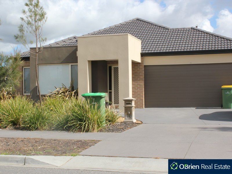38 Darwin Way, Pakenham VIC 3810