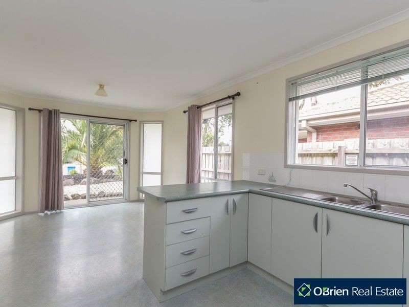 54 Rachel Drive, Cranbourne North VIC 3977