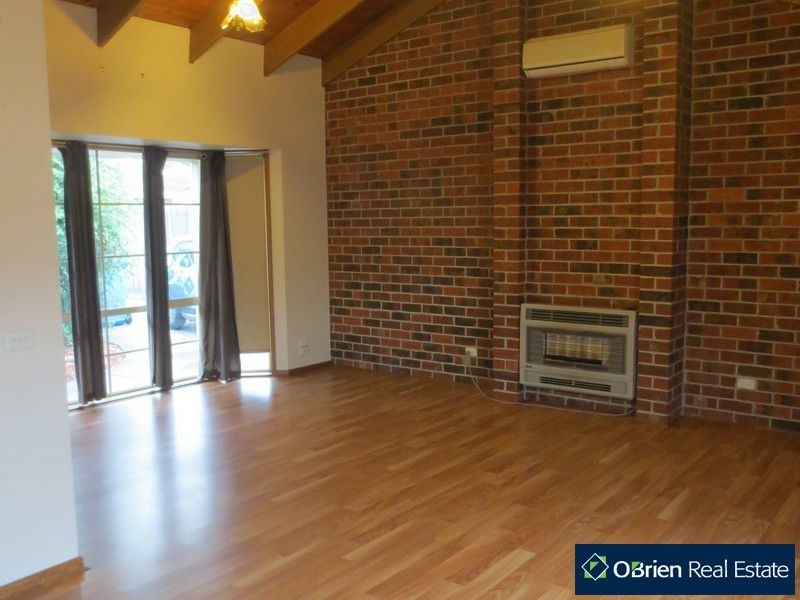 5/13 Lyall Street, Cranbourne VIC 3977