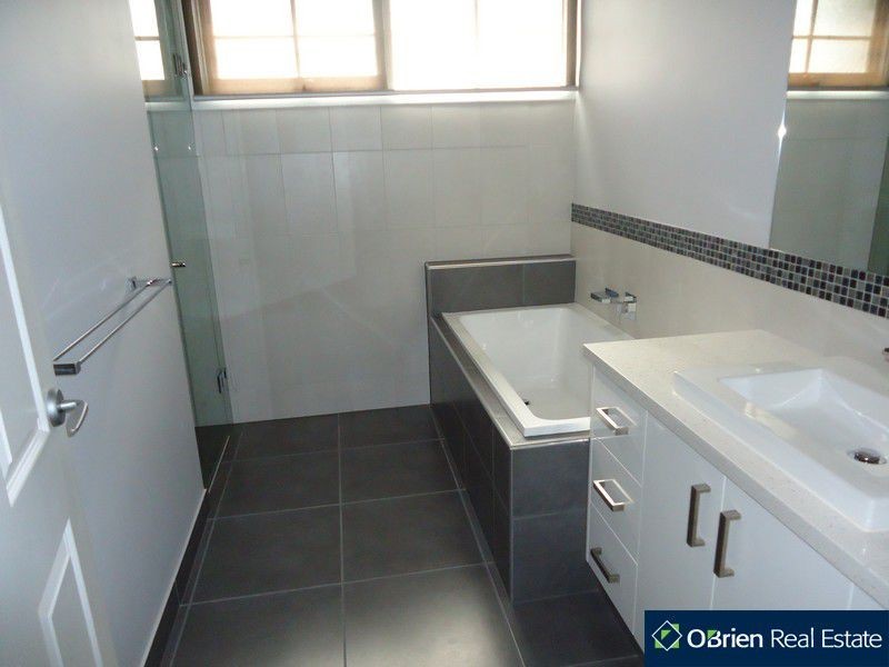 1-3 Onyx Court, Narre Warren VIC 3805