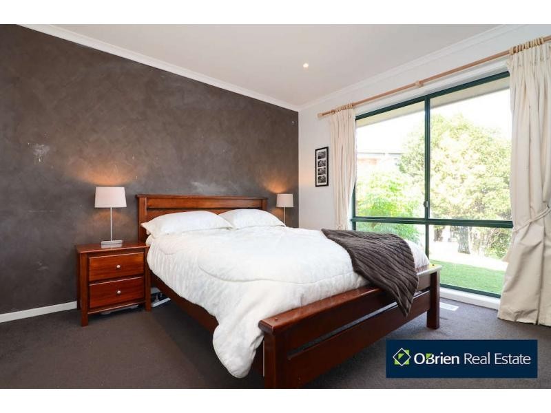 8 Kilfera Court, Narre Warren VIC 3805