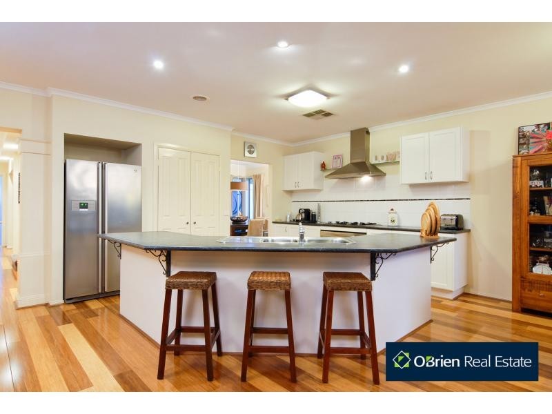 5 View Park Circuit, Narre Warren South VIC 3805