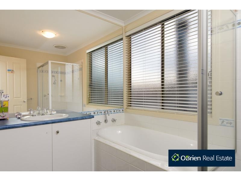 5 View Park Circuit, Narre Warren South VIC 3805