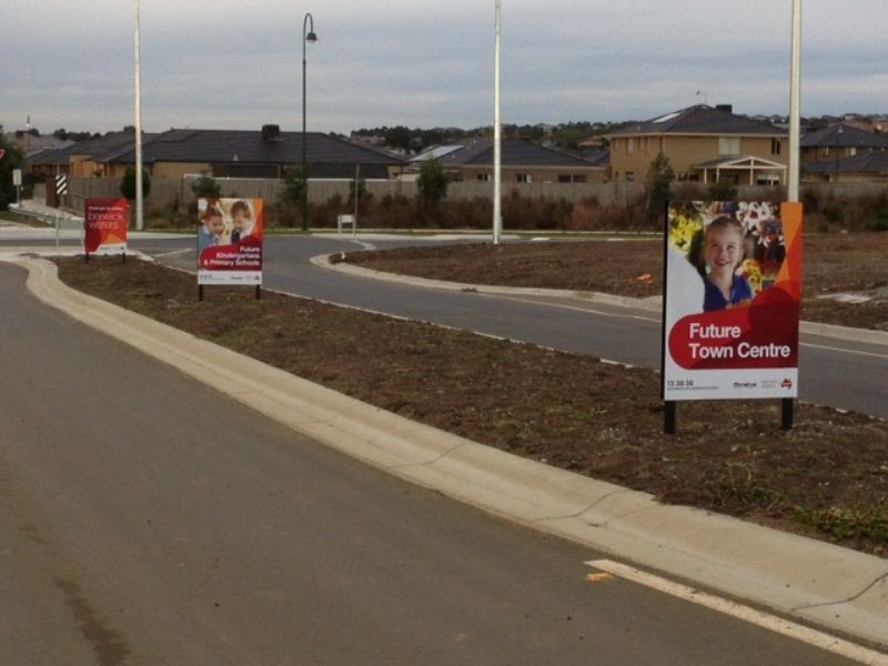 L262 Riverstone Boulevard, Clyde North VIC 3978