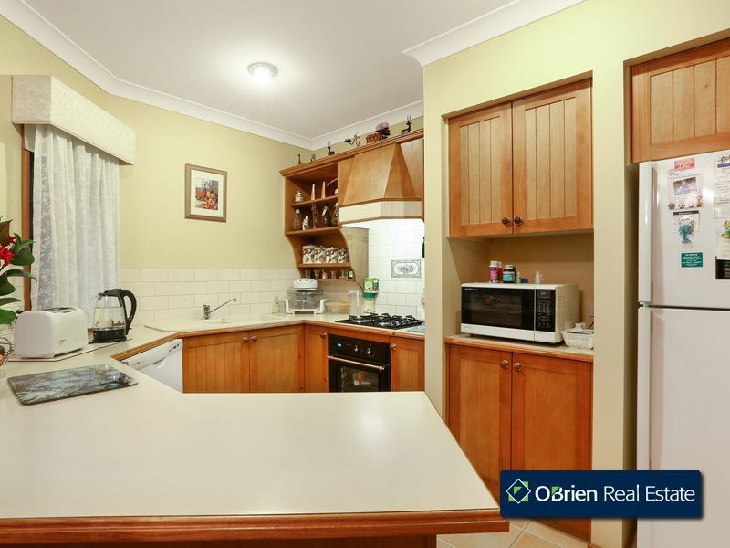 13 Eastern Park Square, Narre Warren South VIC 3805