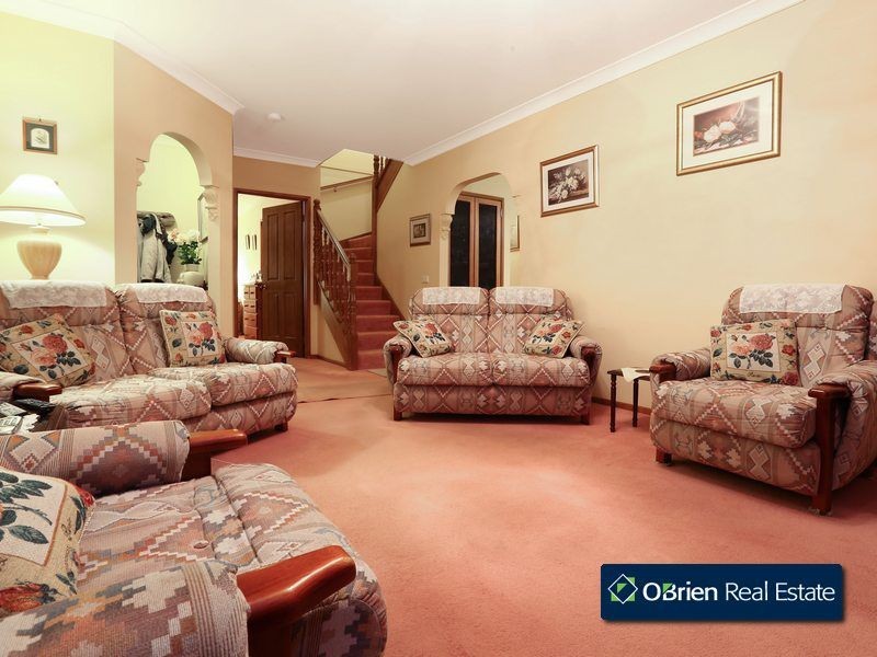 13 Eastern Park Square, Narre Warren South VIC 3805