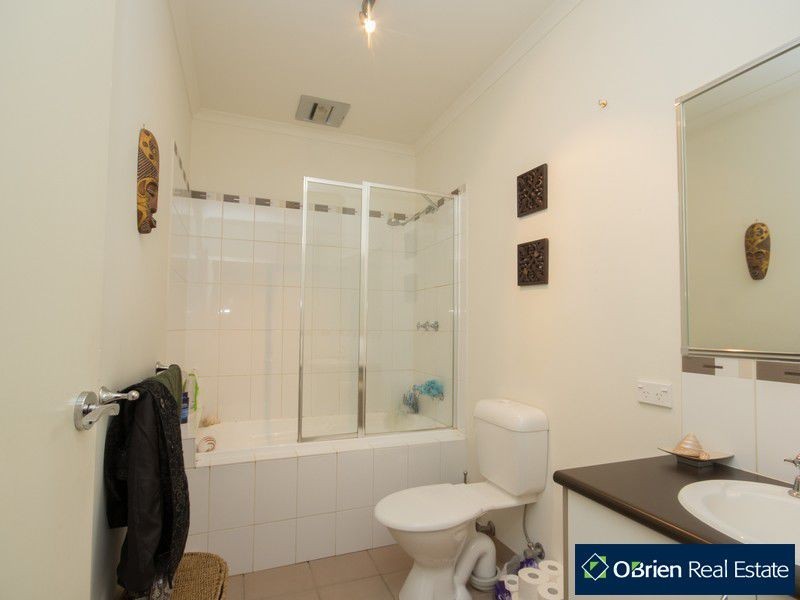 16/25 Lats Avenue, Carrum Downs VIC 3201