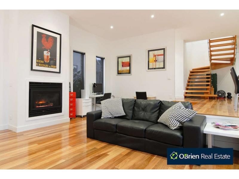 3/4 Buchanan Road, Berwick VIC 3806