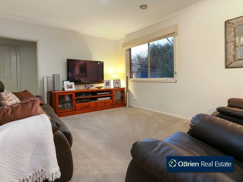 21 McCubbin Way, Berwick VIC 3806