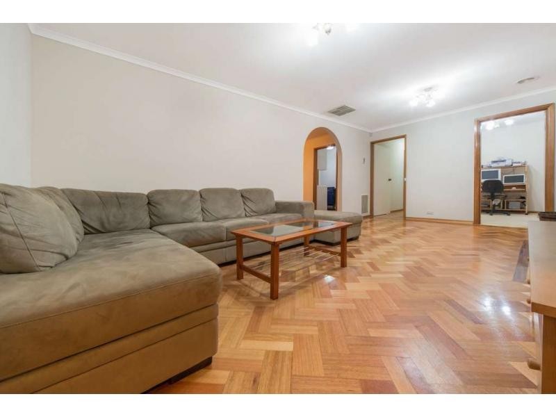 60 Saxonwood Drive, Narre Warren VIC 3805