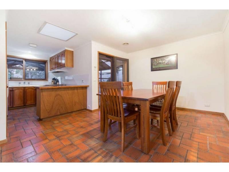 60 Saxonwood Drive, Narre Warren VIC 3805