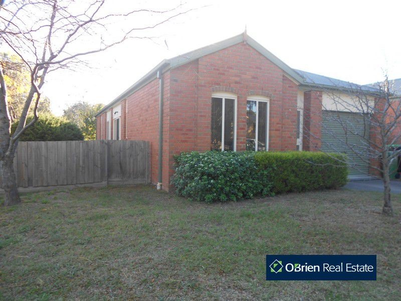 47 Leonard Avenue, Berwick VIC 3806