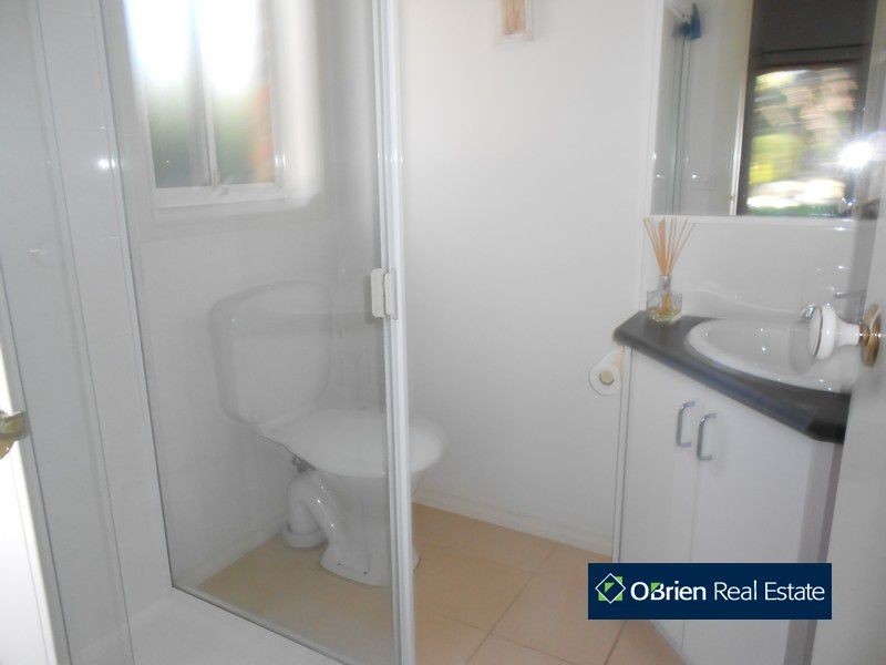 47 Leonard Avenue, Berwick VIC 3806