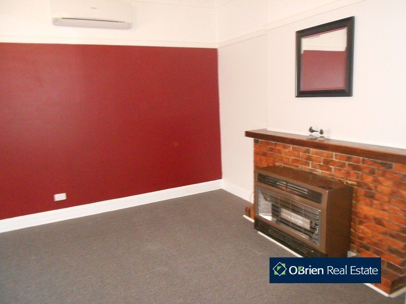 2 Bondi Road, Bonbeach VIC 3196