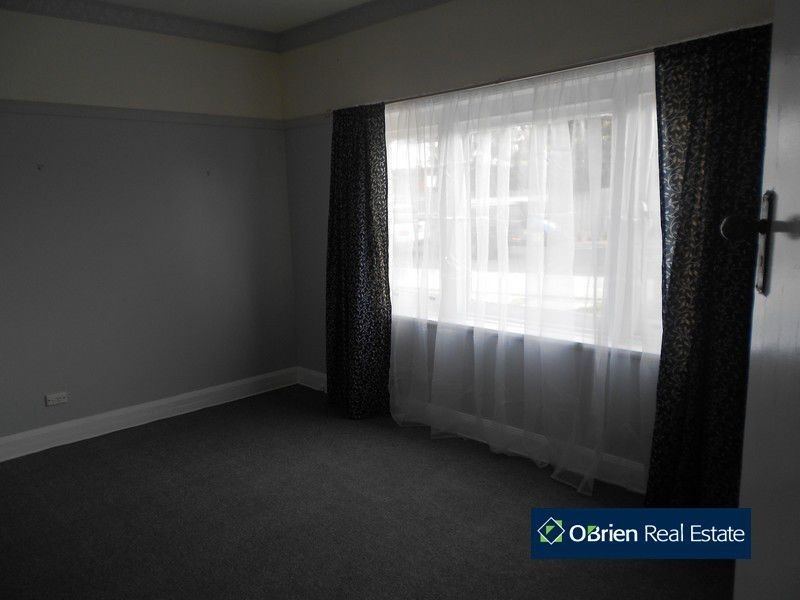 2 Bondi Road, Bonbeach VIC 3196