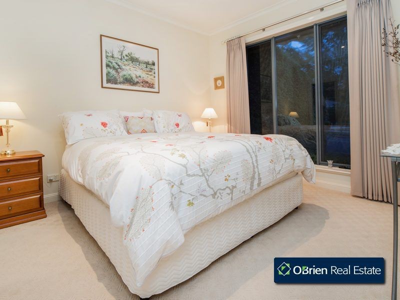2/18-26 Marlesford Crescent, Berwick VIC 3806