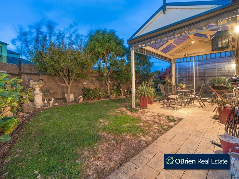 2/18-26 Marlesford Crescent, Berwick VIC 3806