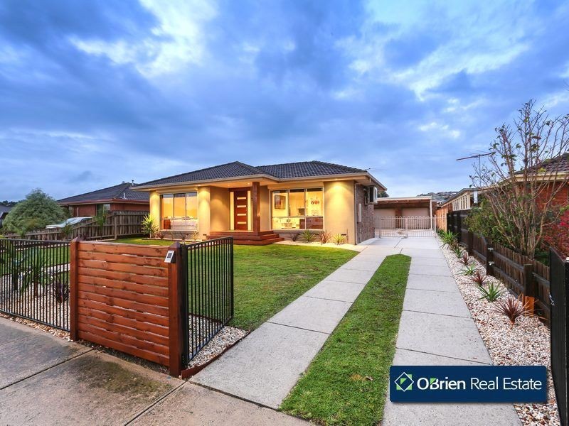 32 Howey Road, Pakenham VIC 3810