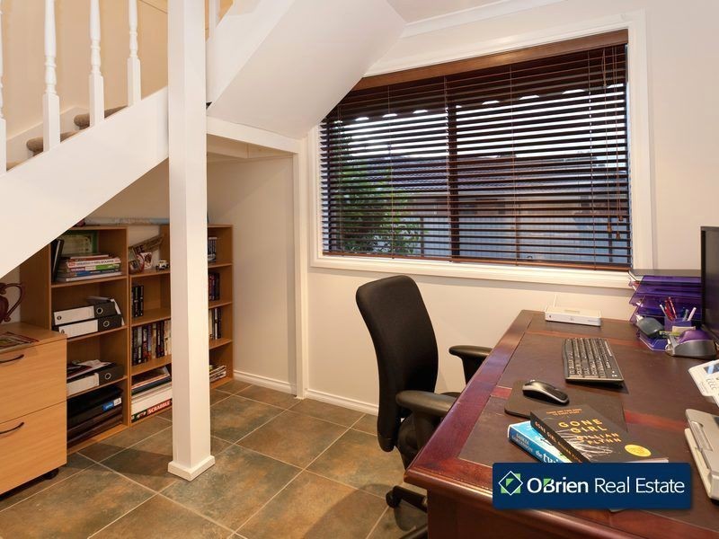 4 Ettrick Place, Berwick VIC 3806