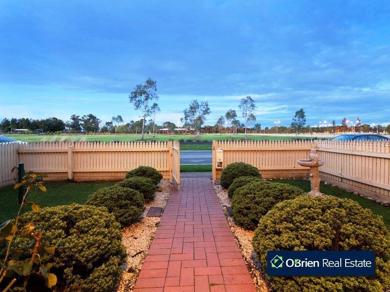 97 Golden Grove Drive, Narre Warren South VIC 3805