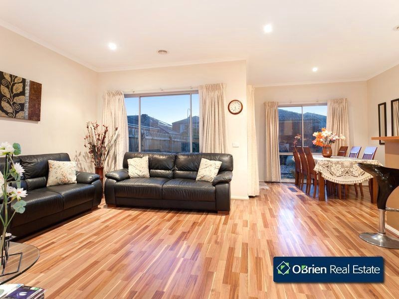 97 Golden Grove Drive, Narre Warren South VIC 3805