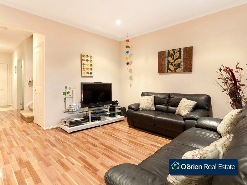 97 Golden Grove Drive, Narre Warren South VIC 3805