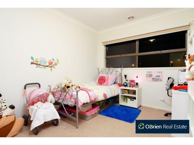 5 Devine Drive, Pakenham VIC 3810