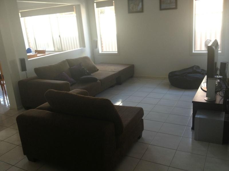 18 Murchinson Link, Pakenham VIC 3810