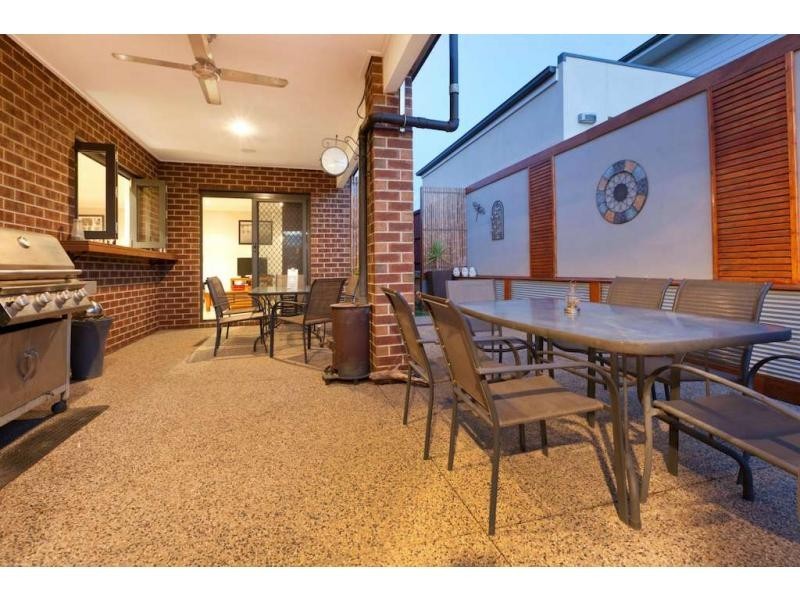 9 Luscombe Court, Berwick VIC 3806