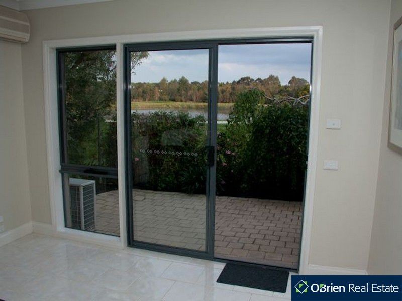 98A David Collins Drive, Endeavour Hills VIC 3802