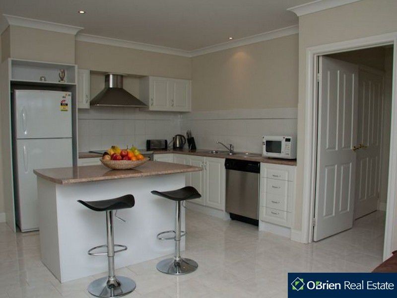 98A David Collins Drive, Endeavour Hills VIC 3802