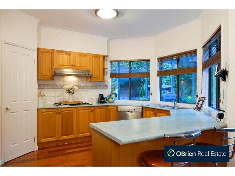 7 Ardblair Terrace, Narre Warren South VIC 3805