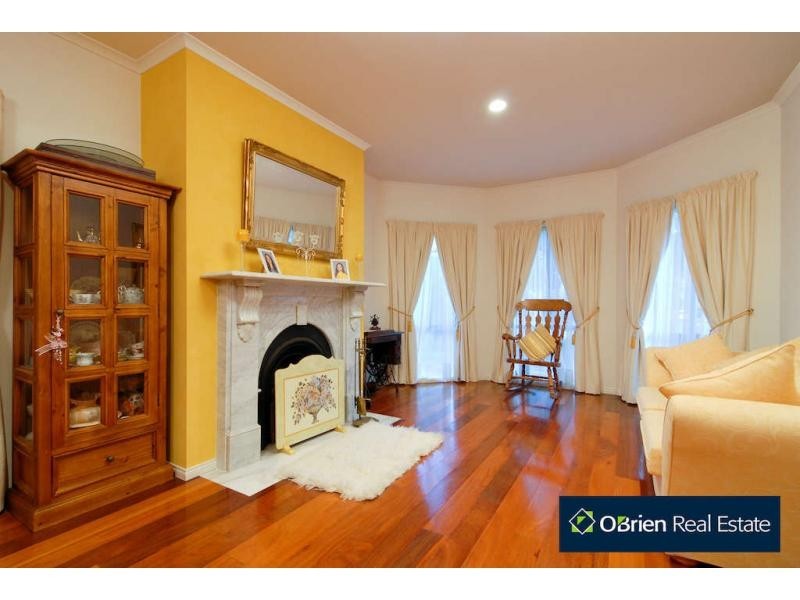 7 Ardblair Terrace, Narre Warren South VIC 3805