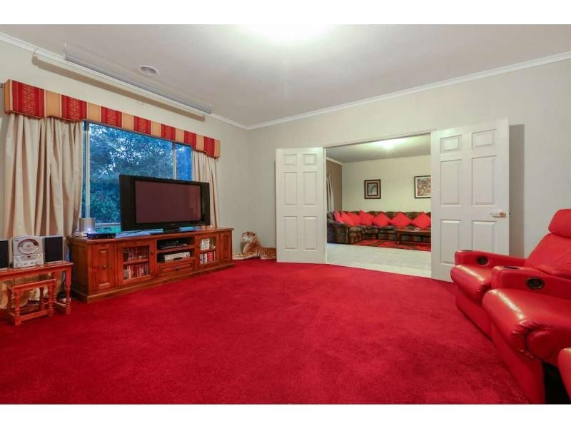 22 Ellesse Way, Berwick VIC 3806