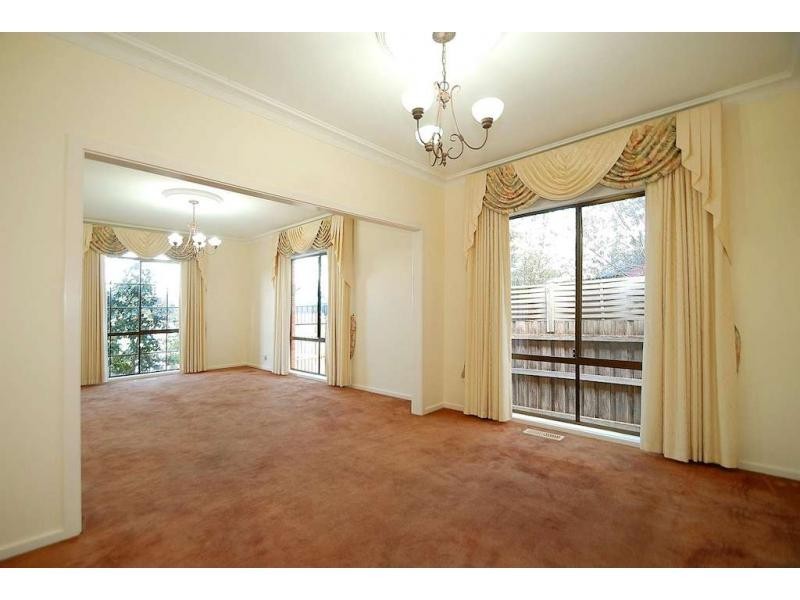 32 Crystalbrook Court, Narre Warren South VIC 3805