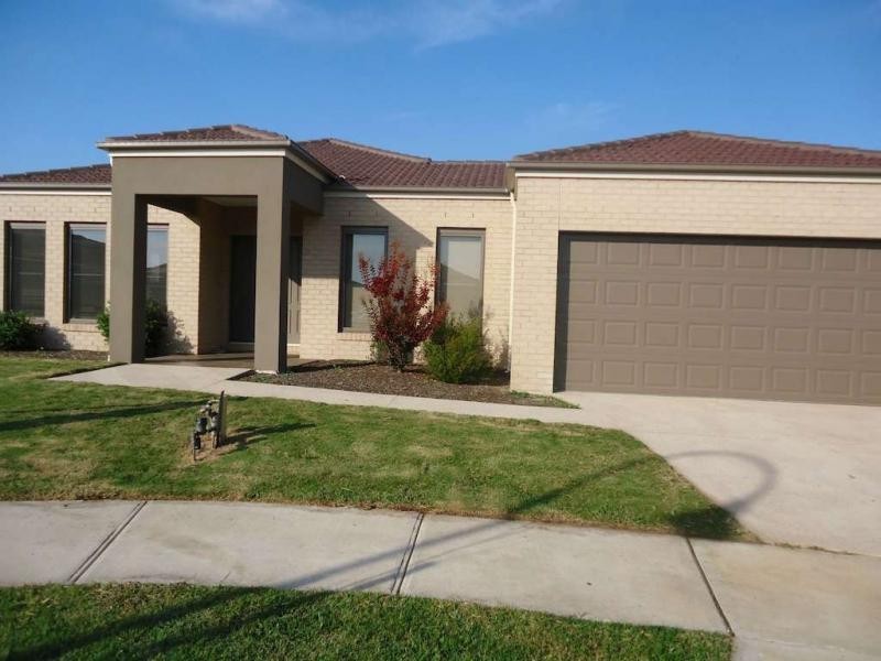 3 Illes Court, Berwick VIC 3806