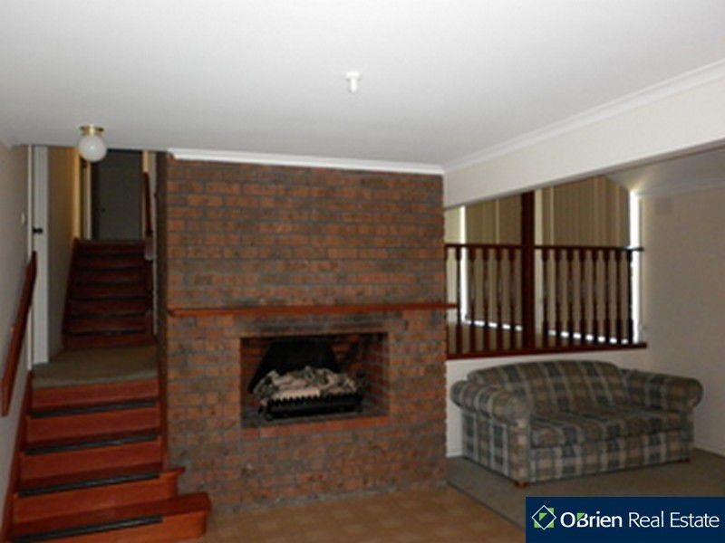 25 Kramer Drive, Berwick VIC 3806