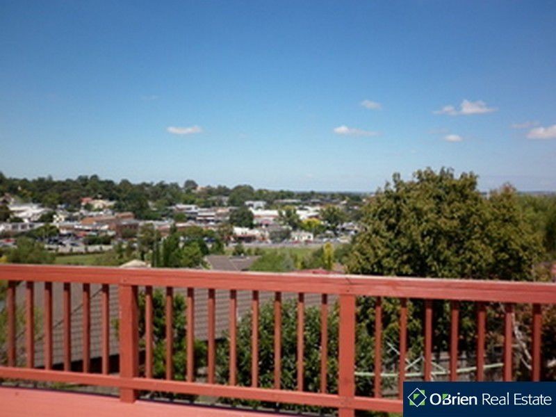 25 Kramer Drive, Berwick VIC 3806