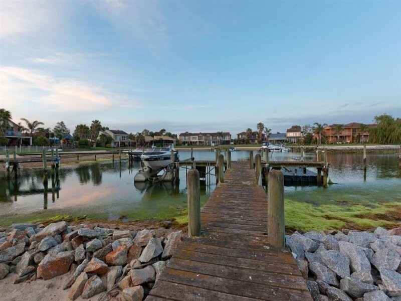1 Brigantine Court, Patterson Lakes VIC 3197